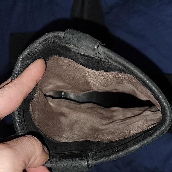 Womans size 8.5 Vince camuto boots - Picture 4 of 4